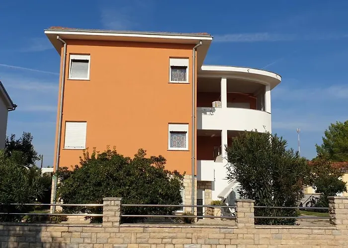 Jannine Lägenhet Biograd Na Moru