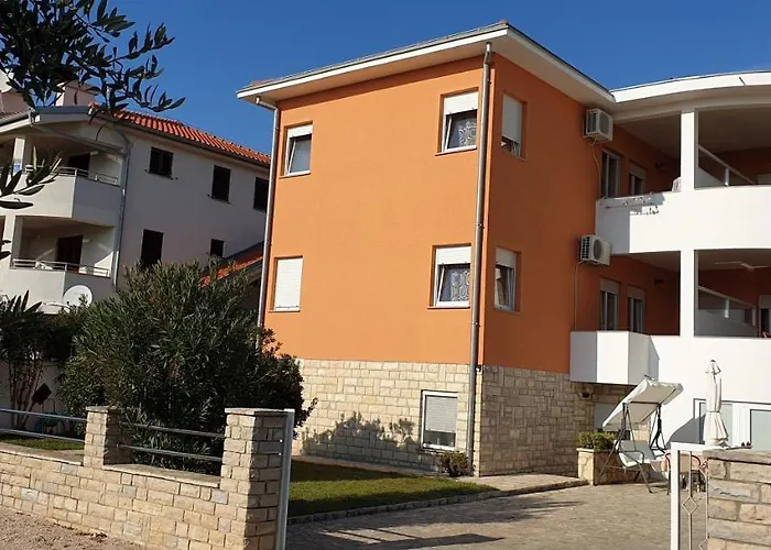 Jannine Lägenhet Biograd Na Moru
